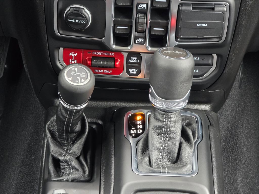 New 2025 Jeep Gladiator Rubicon image 31