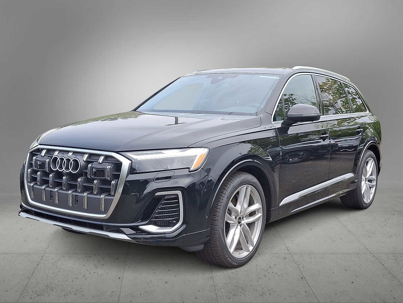 New 2025 Audi Q7 3.0T Premium Plus