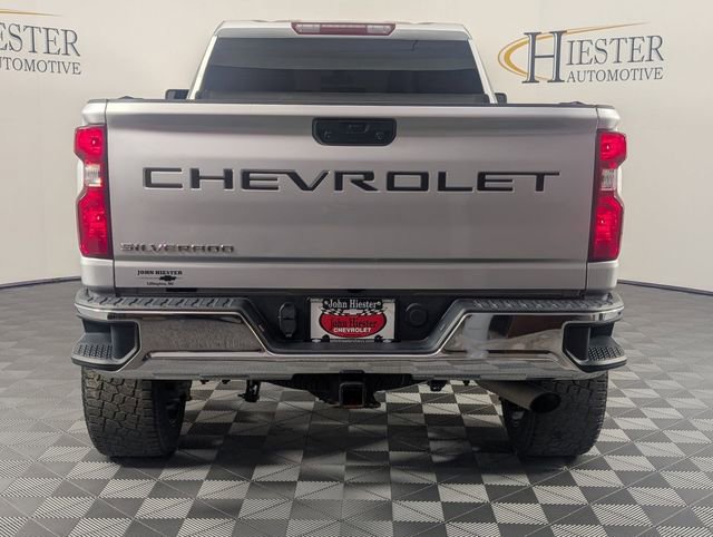 Used 2022 Chevrolet Silverado 2500 LT w/ Convenience Package image 6