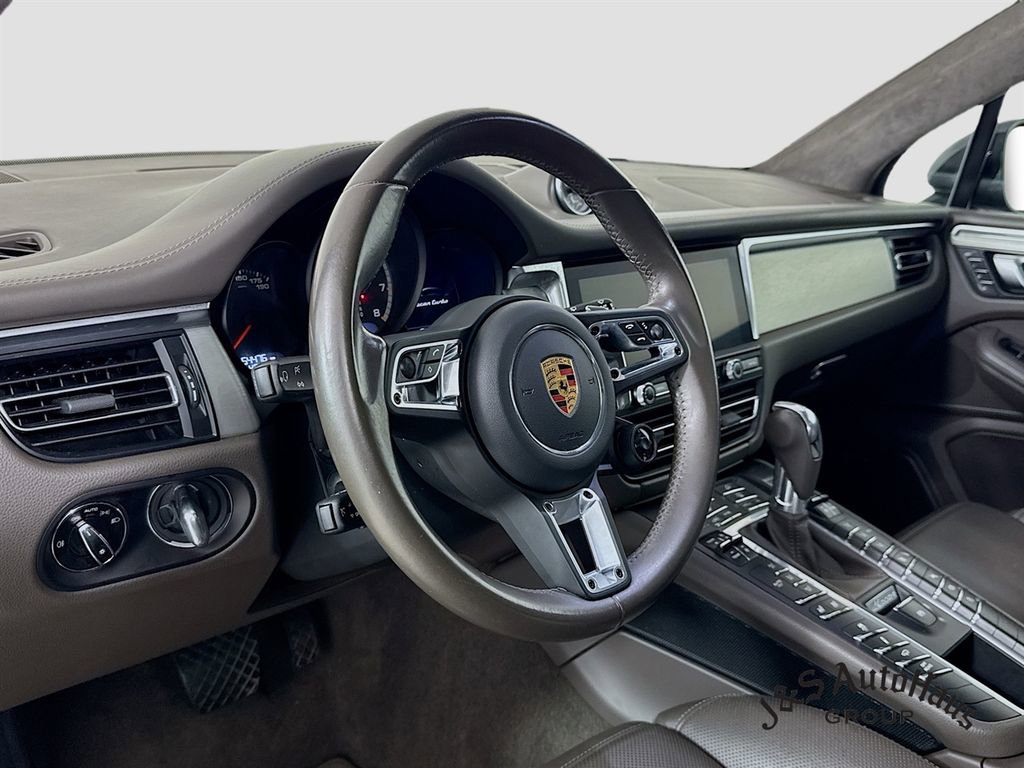 Used 2021 Porsche Macan Turbo AWD/4WD image 9