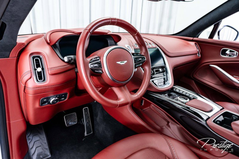 Used 2021 Aston Martin DBX image 29