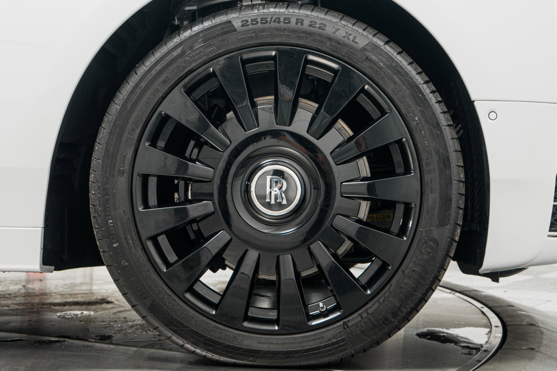 Used 2023 Rolls-Royce Phantom Sedan image 49