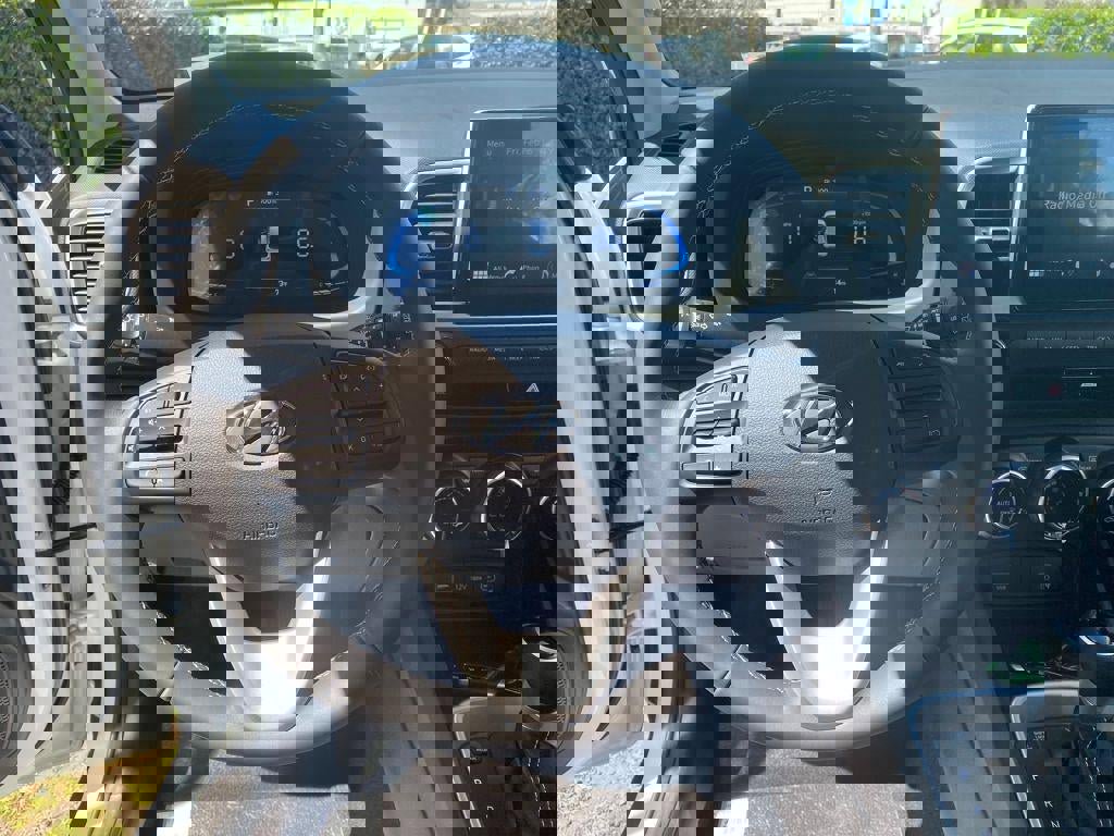 New 2026 Hyundai Venue SEL FWD image 32