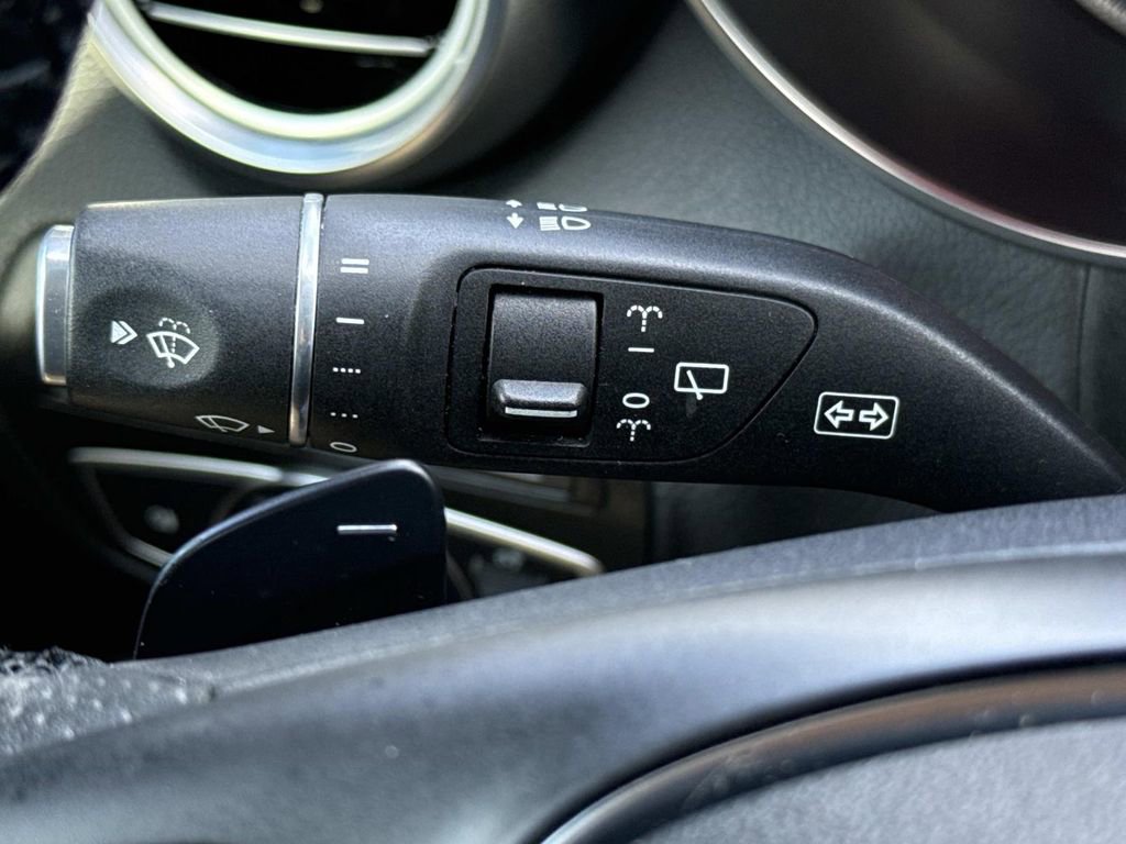 Used 2018 Mercedes-Benz GLC 300 image 39