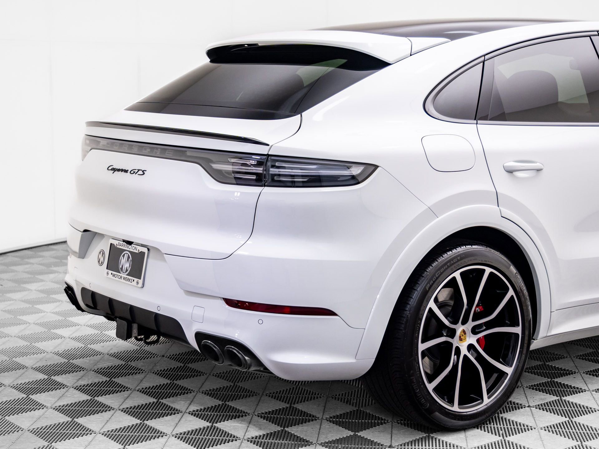 Used 2023 Porsche Cayenne GTS image 34