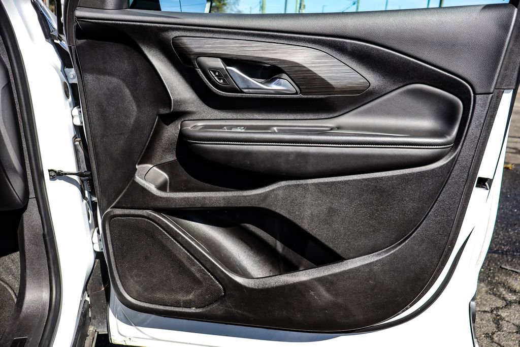 Certified 2024 GMC Terrain SLT image 37