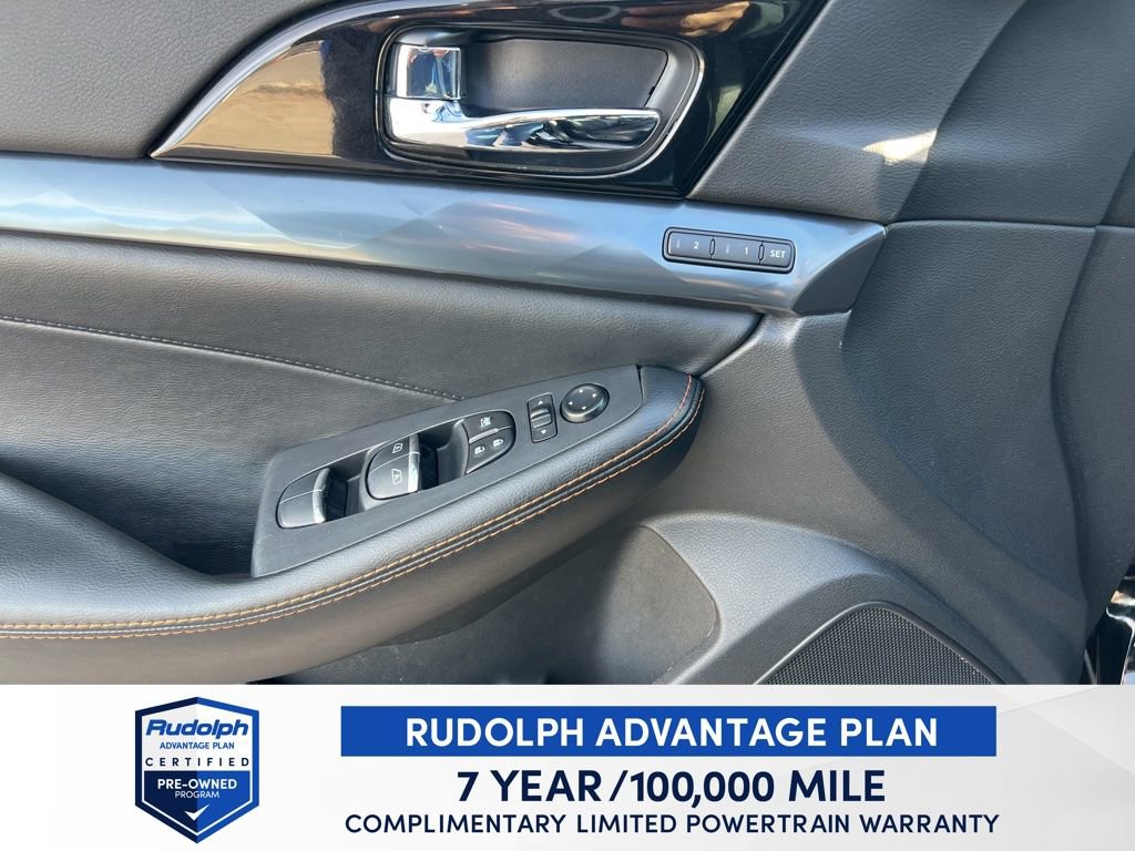 Used 2021 Nissan Maxima SR w/ Sport Mat Group image 19