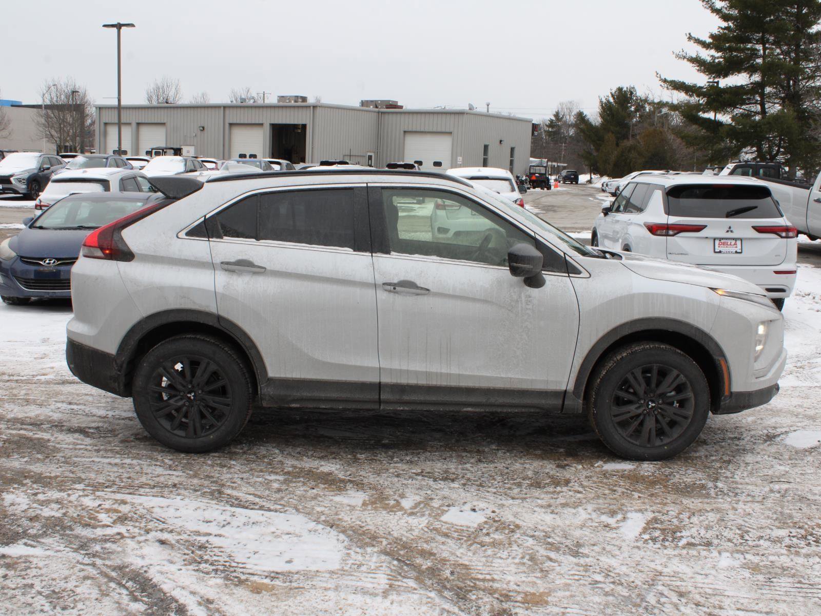 New 2026 Mitsubishi Eclipse Cross Black Edition image 4