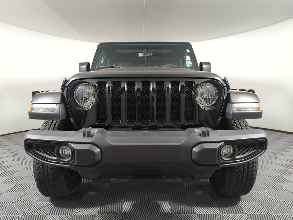 Used 2023 Jeep Wrangler Altitude image 3