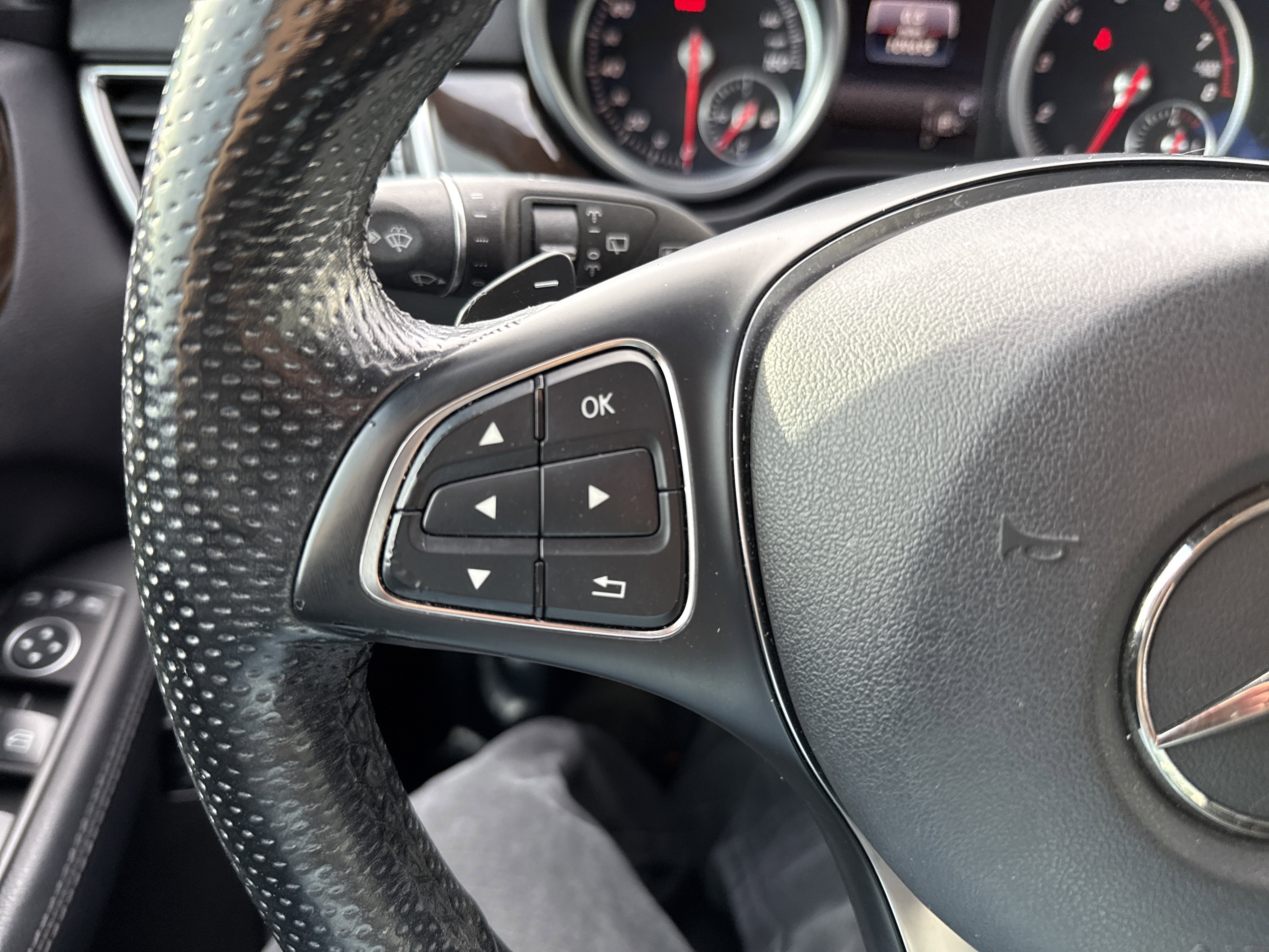 Used 2017 Mercedes-Benz GLE 350 4MATIC image 16