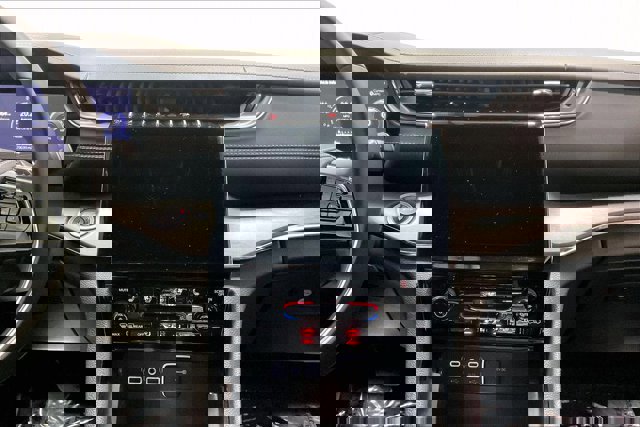 Used 2023 Jeep Grand Cherokee Overland image 6