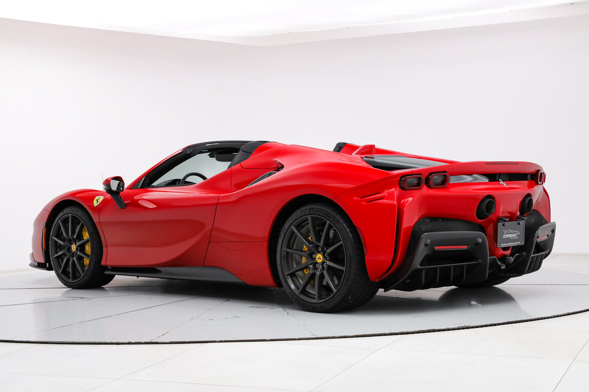 Certified 2025 Ferrari SF90 Spider AWD/4WD image 3