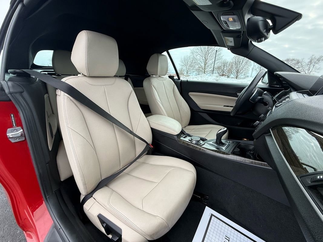 Used 2015 BMW 228i Convertible image 18