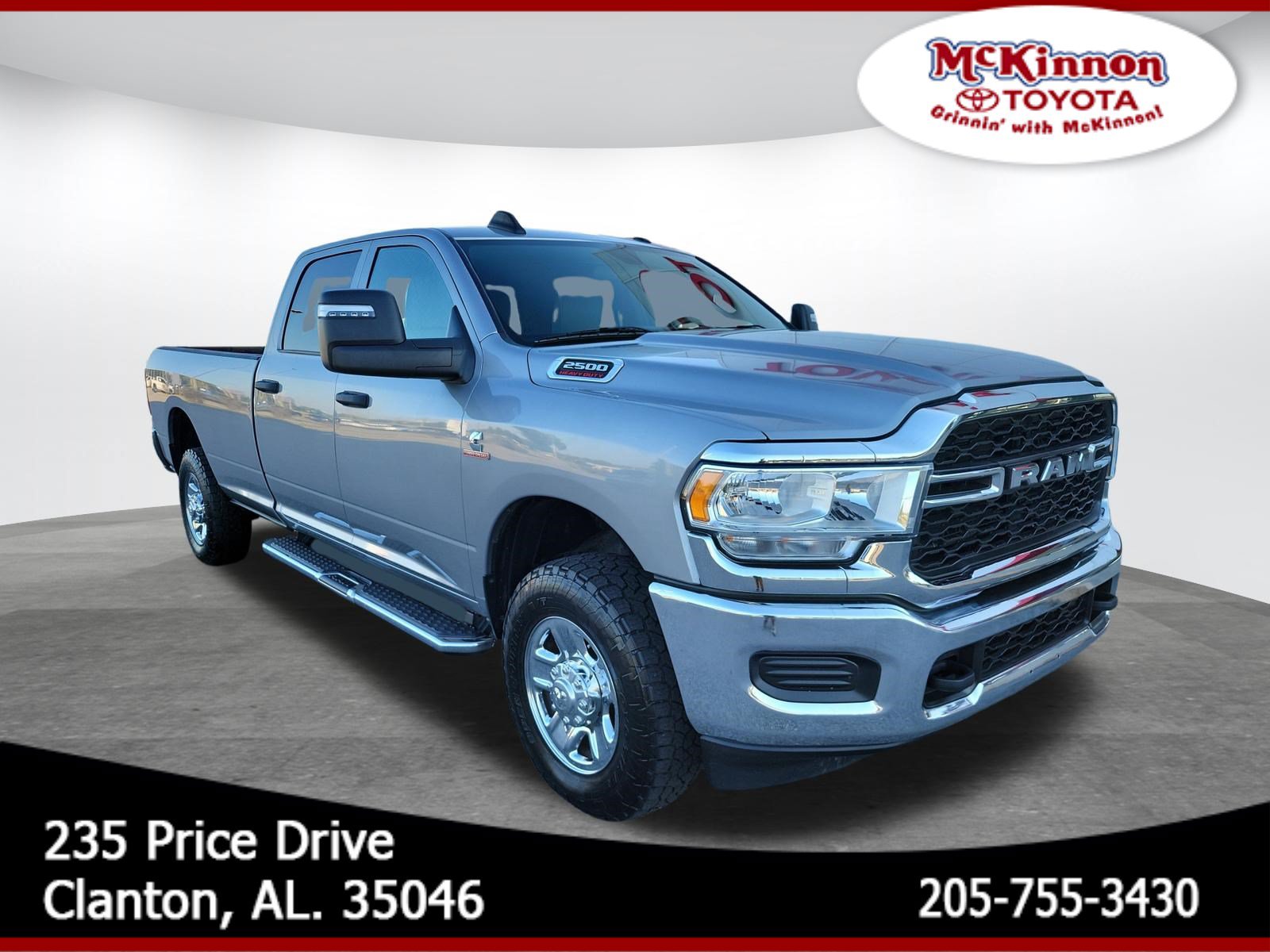 Used 2024 RAM 2500 Tradesman w/ Chrome Appearance Group AWD/4WD image 1
