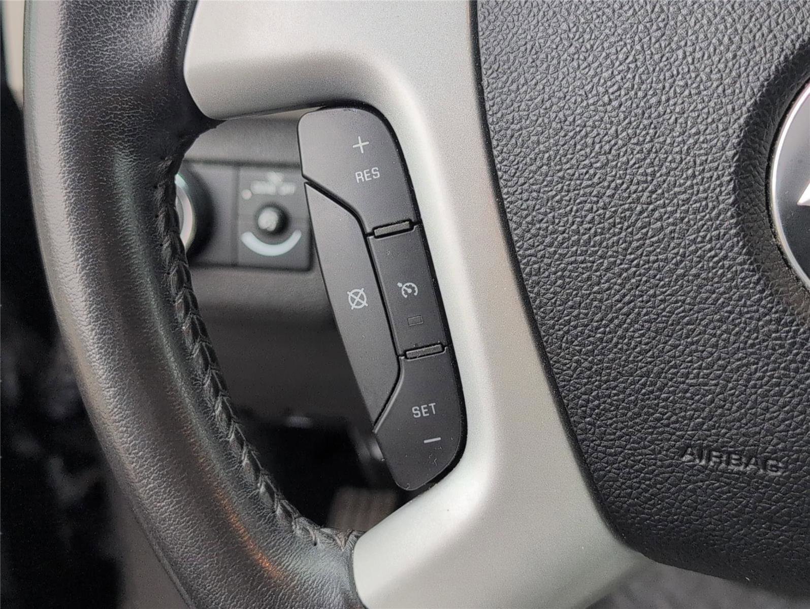 Used 2011 Chevrolet Traverse LTZ image 21