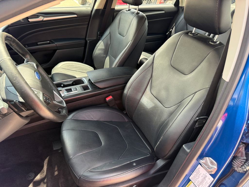 Used 2017 Ford Fusion Titanium FWD image 17