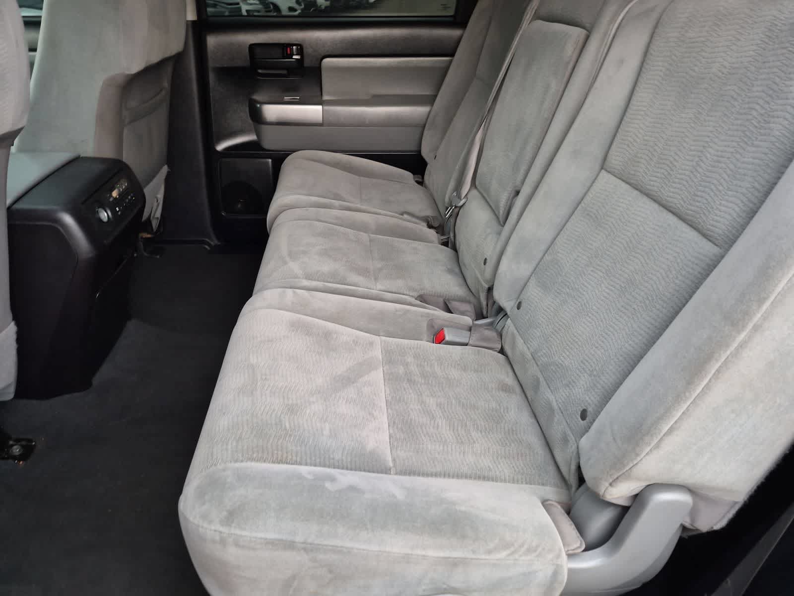 Used 2019 Toyota Sequoia SR5 AWD/4WD image 20
