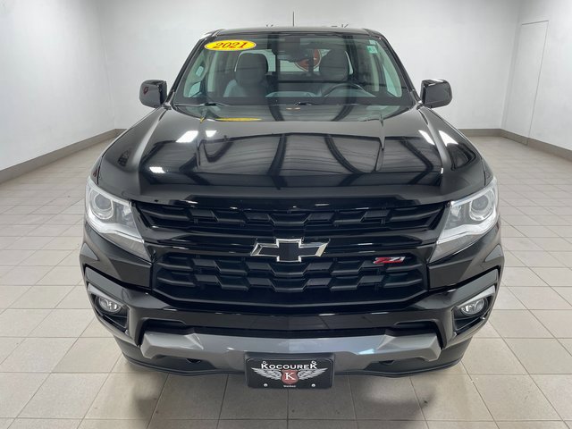 Used 2021 Chevrolet Colorado Z71 w/ Z71 Midnight Edition AWD/4WD image 2