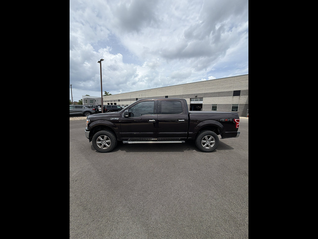 Used 2018 Ford F150 XLT w/ Equipment Group 302A Luxury AWD/4WD image 2