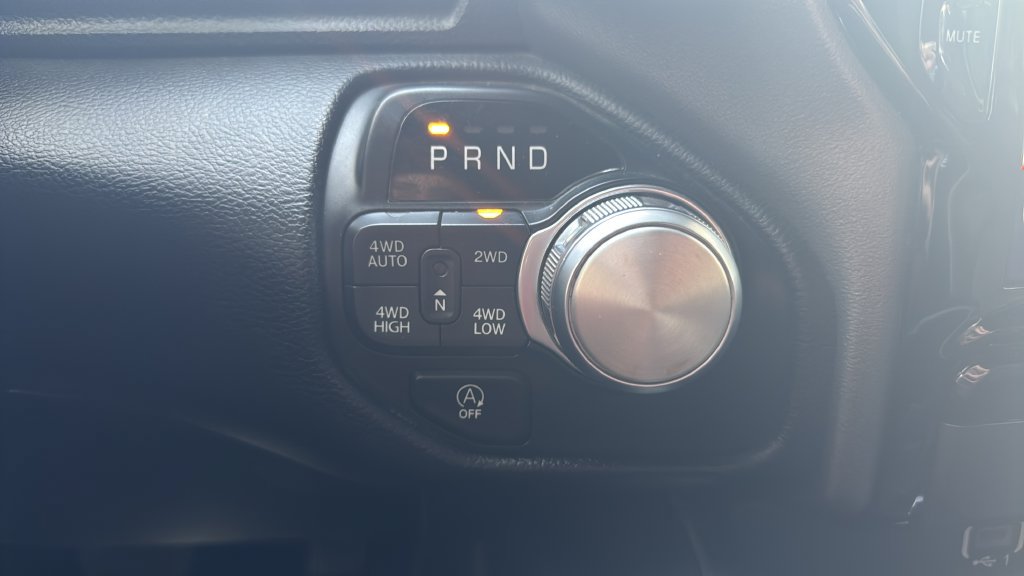 Used 2021 RAM 1500 Laramie w/ Sport Appearance Package AWD/4WD image 22