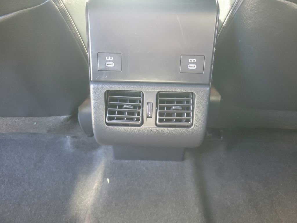 Used 2024 Toyota bZ4X XLE w/ Weather Package image 17