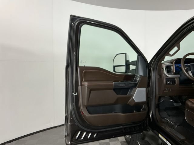 Certified 2025 Ford F450 King Ranch w/ Chrome Package AWD/4WD image 16