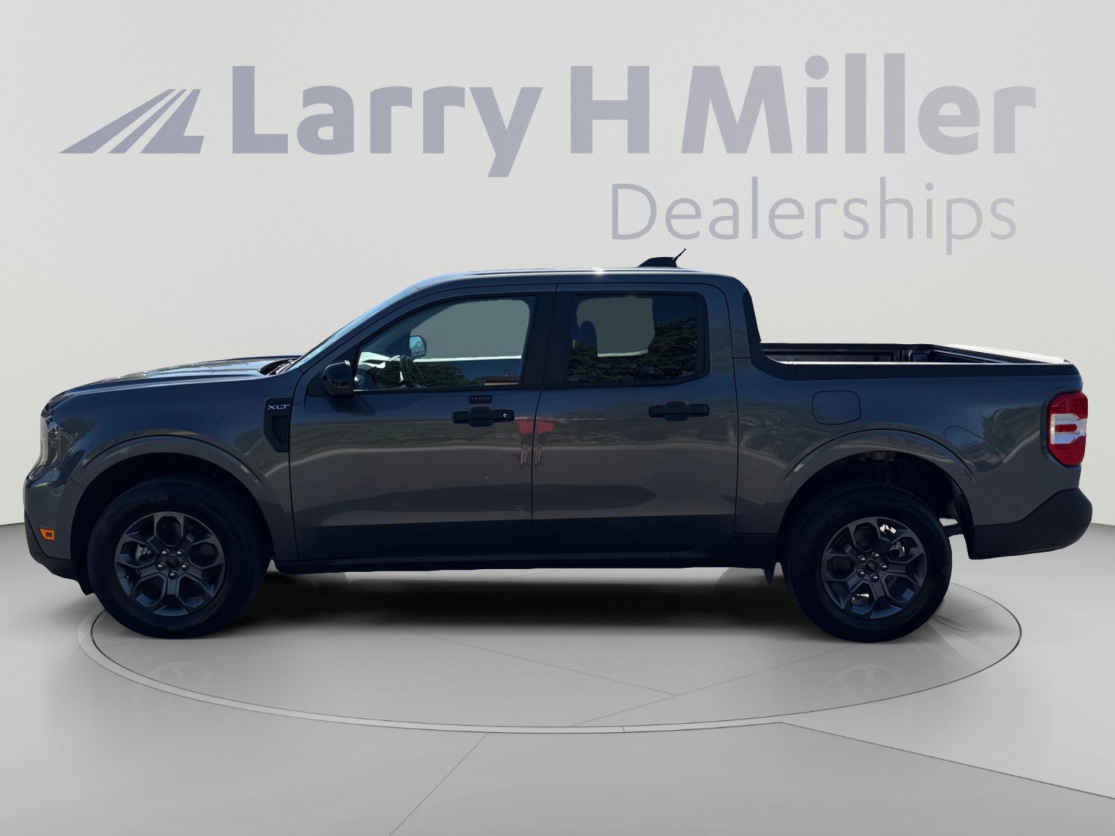 Used 2026 Ford Maverick XLT w/ Equipment Group 301A AWD/4WD image 2