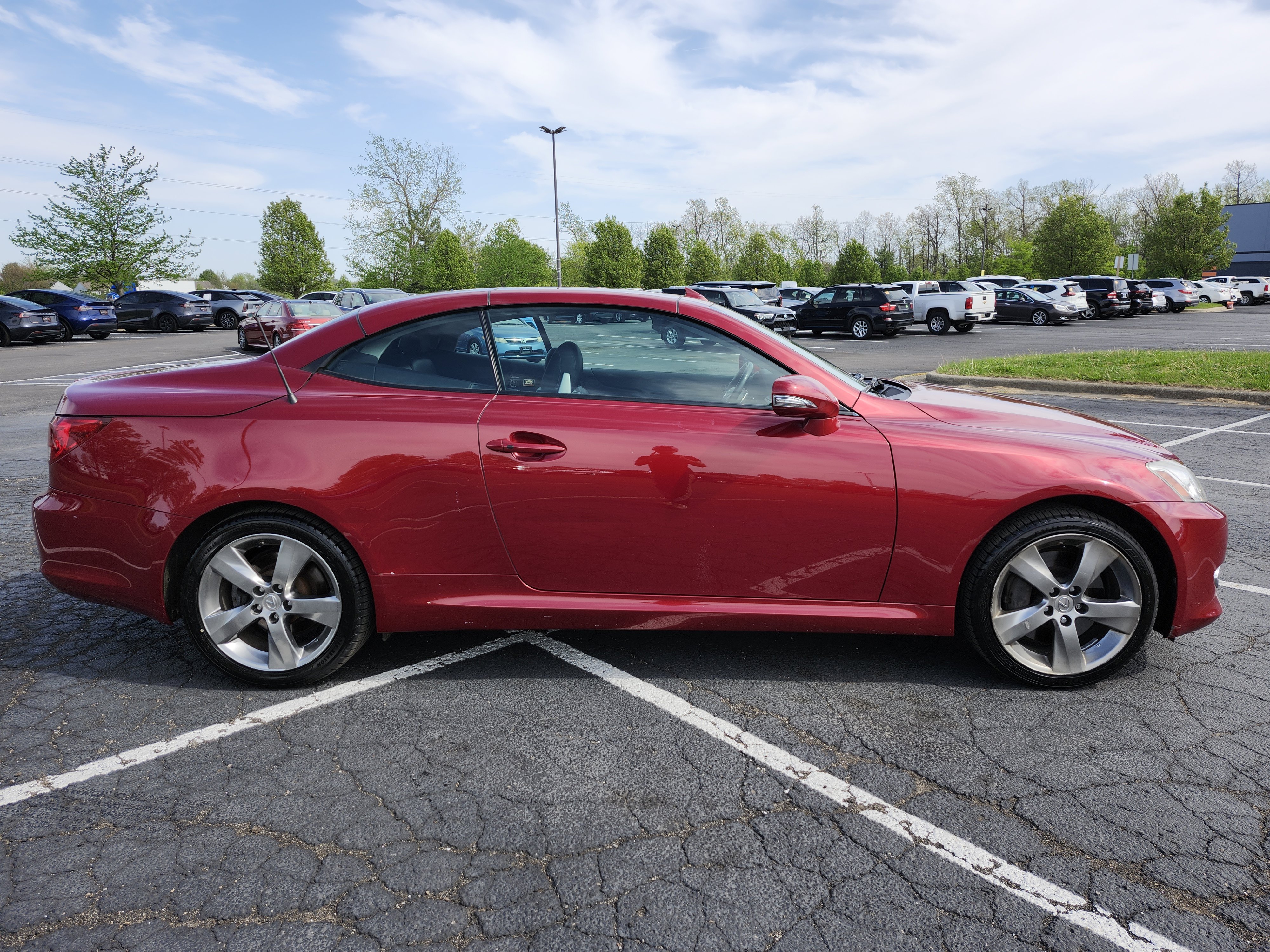Used 2010 Lexus IS 350C image 23