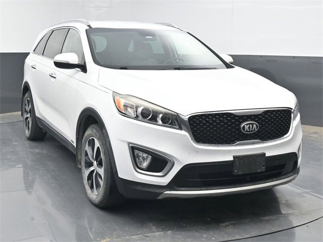 Used 2016 Kia Sorento EX image 8