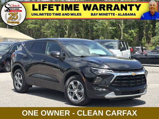 Used 2025 Chevrolet Blazer LT FWD image 1