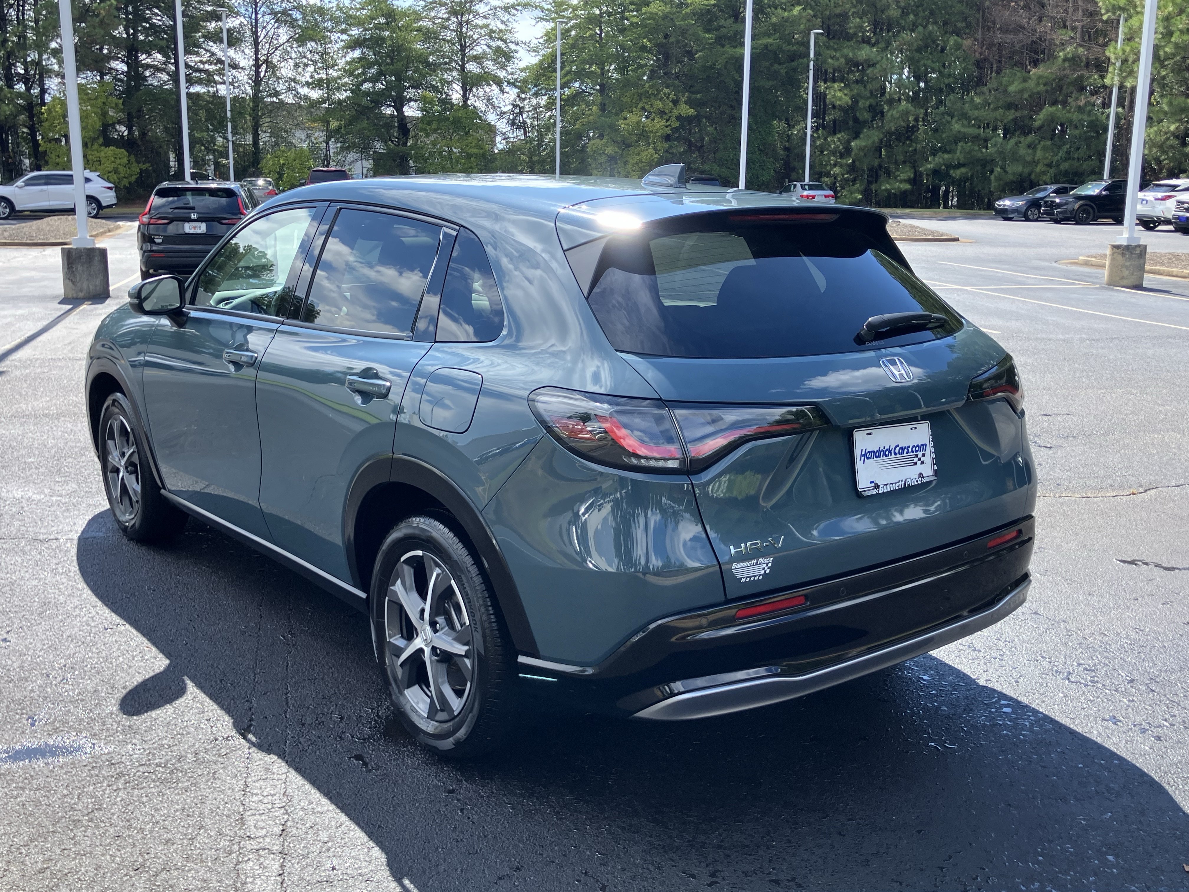 Used 2025 Honda HR-V EX-L image 8