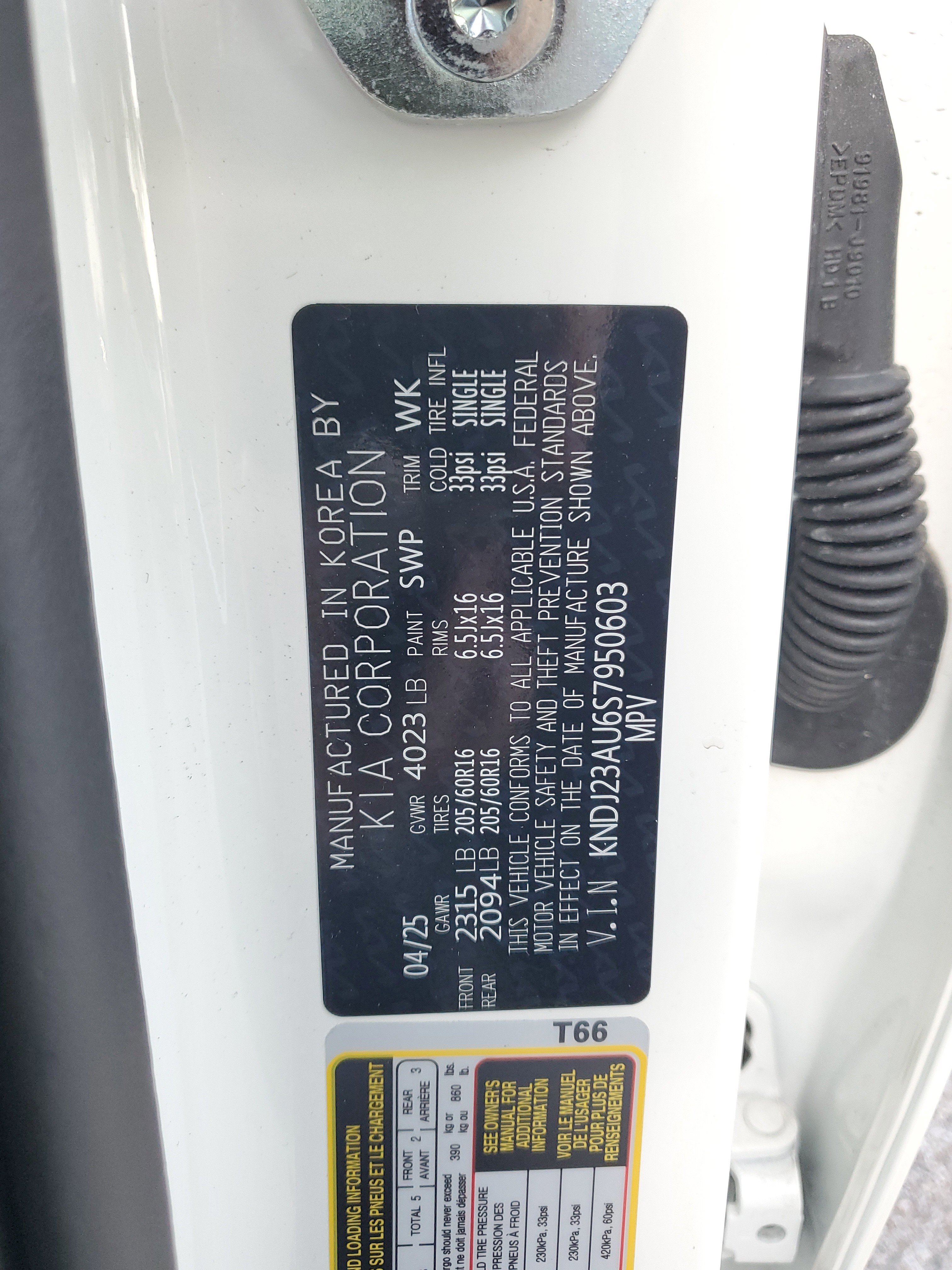 Certified 2025 Kia Soul LX w/ LX Technology Package image 28