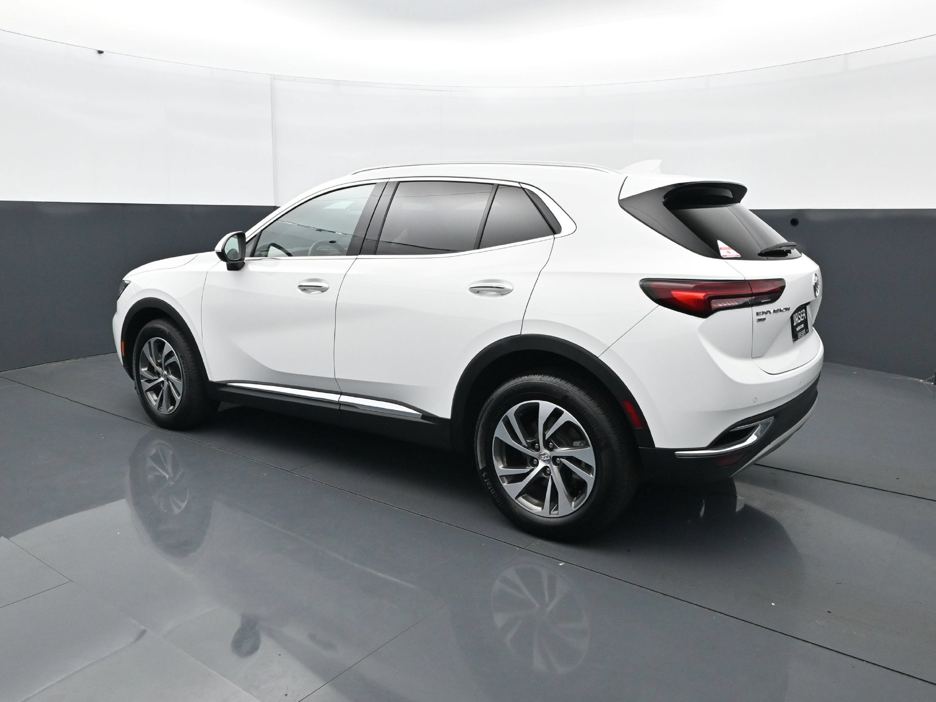 Used 2023 Buick Envision Essence AWD/4WD image 4