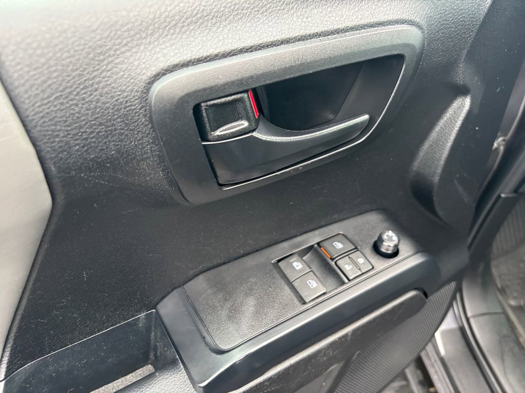 Used 2022 Toyota Tacoma SR w/ SX Package image 24