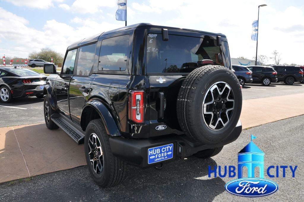 New 2026 Ford Bronco Outer Banks image 3