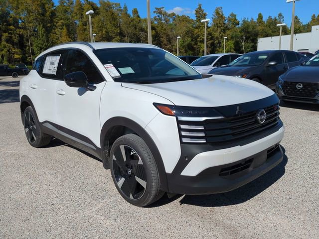 New 2026 Nissan Kicks SR image 2