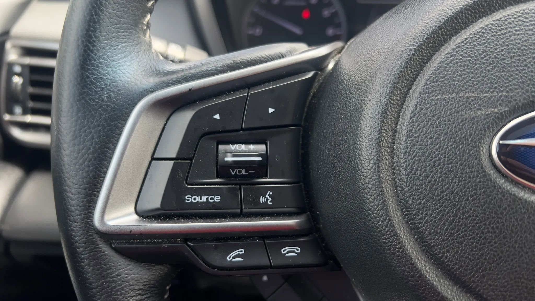 Used 2020 Subaru Outback Limited image 37