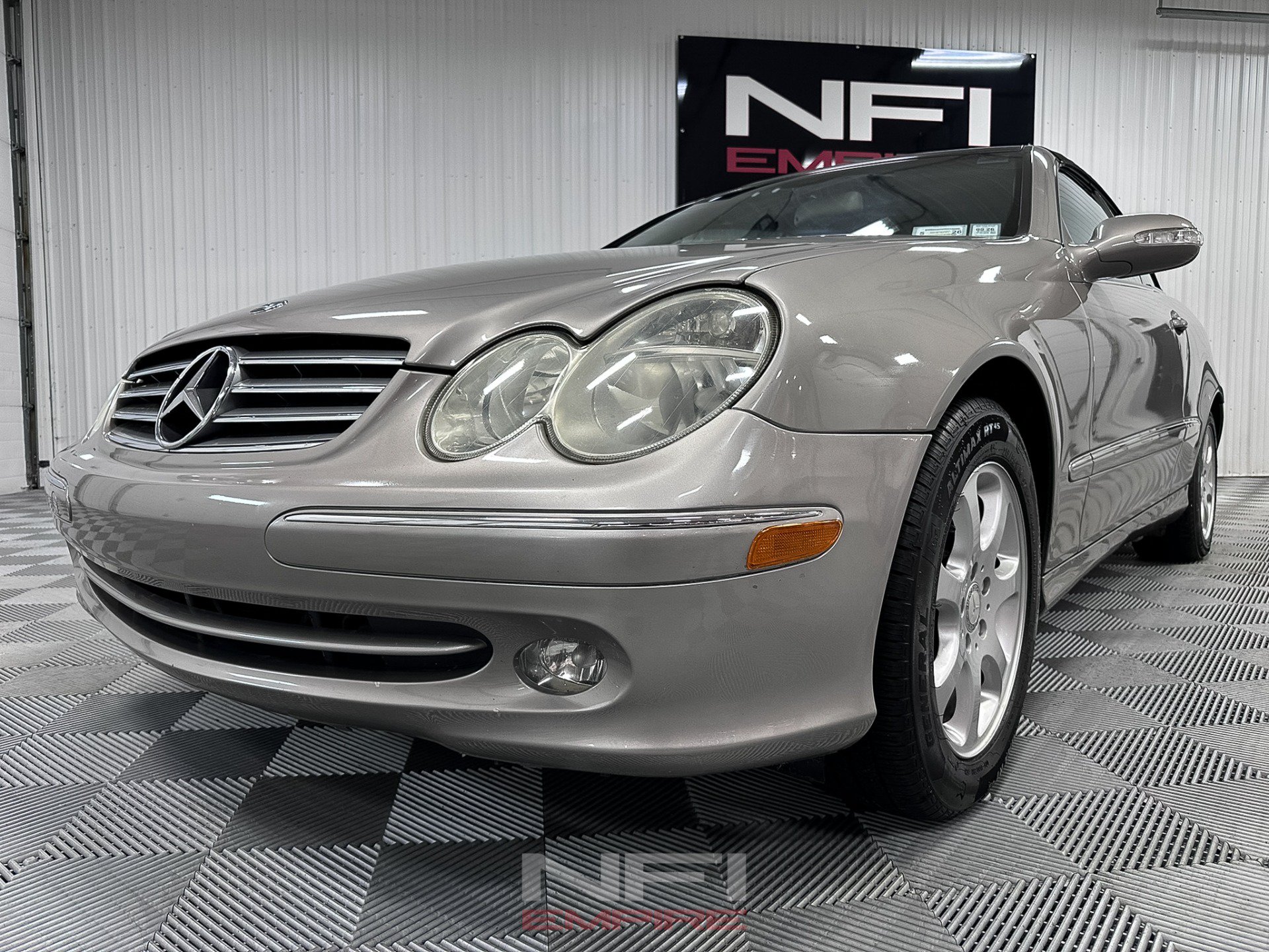 Used 2004 Mercedes-Benz CLK 320 Cabriolet image 22