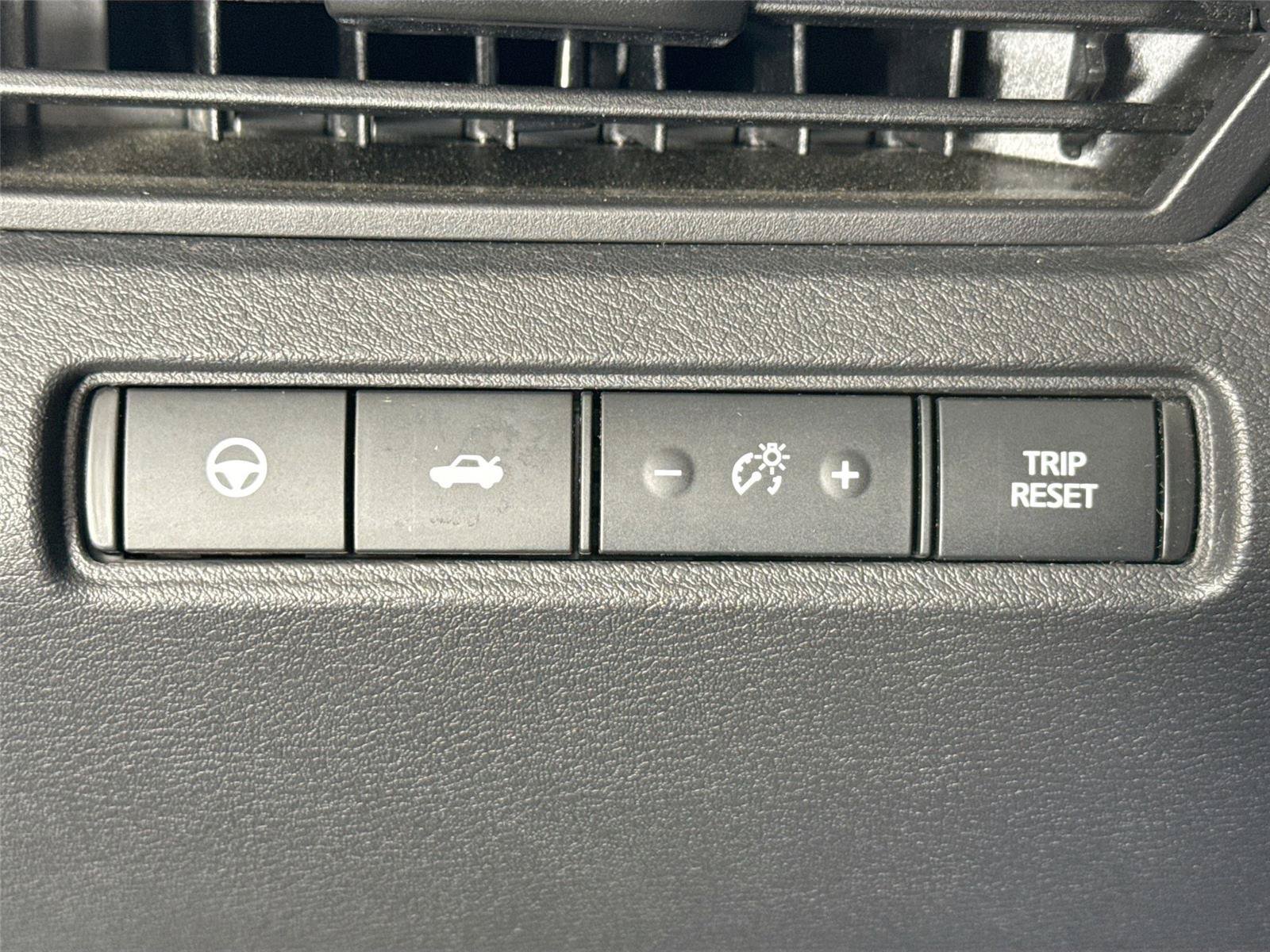 Used 2022 Nissan Altima 2.5 SL FWD image 16