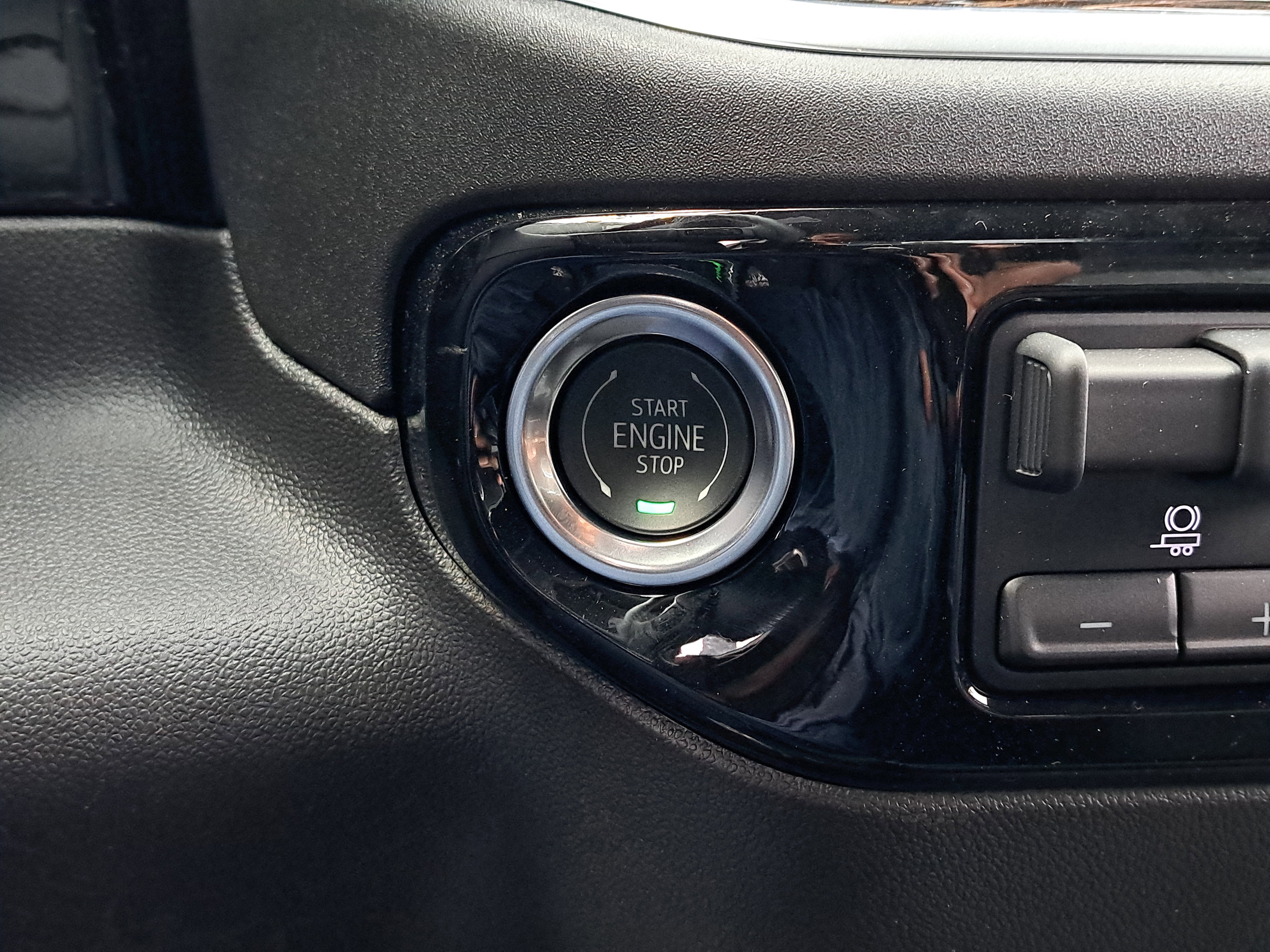 New 2025 GMC Sierra 1500 Elevation w/ LPO, Elevation Black Package image 32