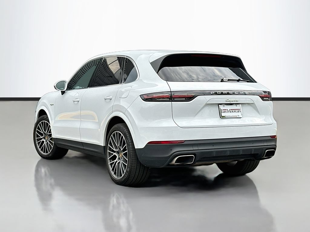 Certified 2020 Porsche Cayenne E-Hybrid AWD/4WD image 3