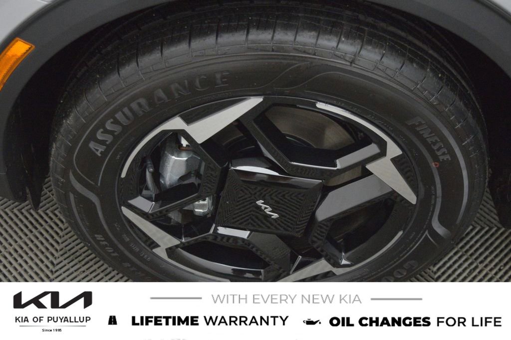 New 2026 Kia Sportage EX image 21