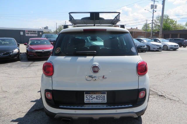 Used 2014 FIAT 500L Trekking w/ Popular Equipment Group FWD image 3