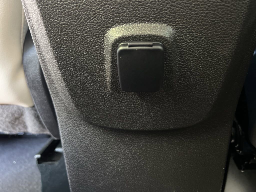 Used 2018 Ford Escape SEL w/ SEL Sport Appearance Package image 19