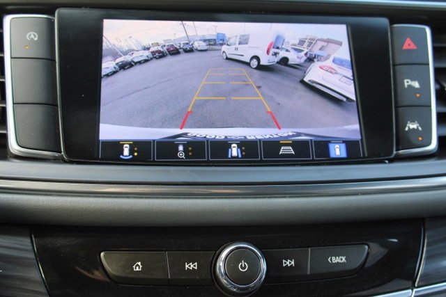 Used 2022 Buick Enclave Premium image 17