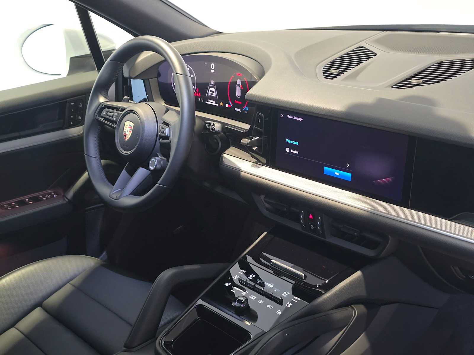 Used 2025 Porsche Cayenne AWD/4WD image 11