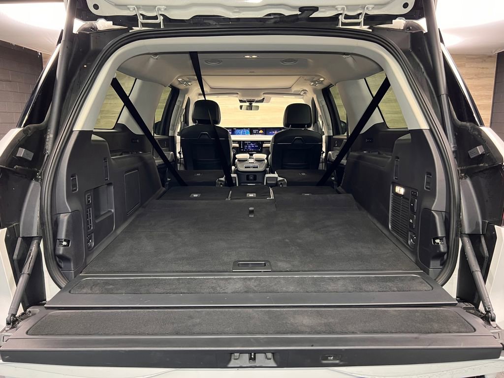 Used 2025 Lincoln Navigator L Reserve image 24