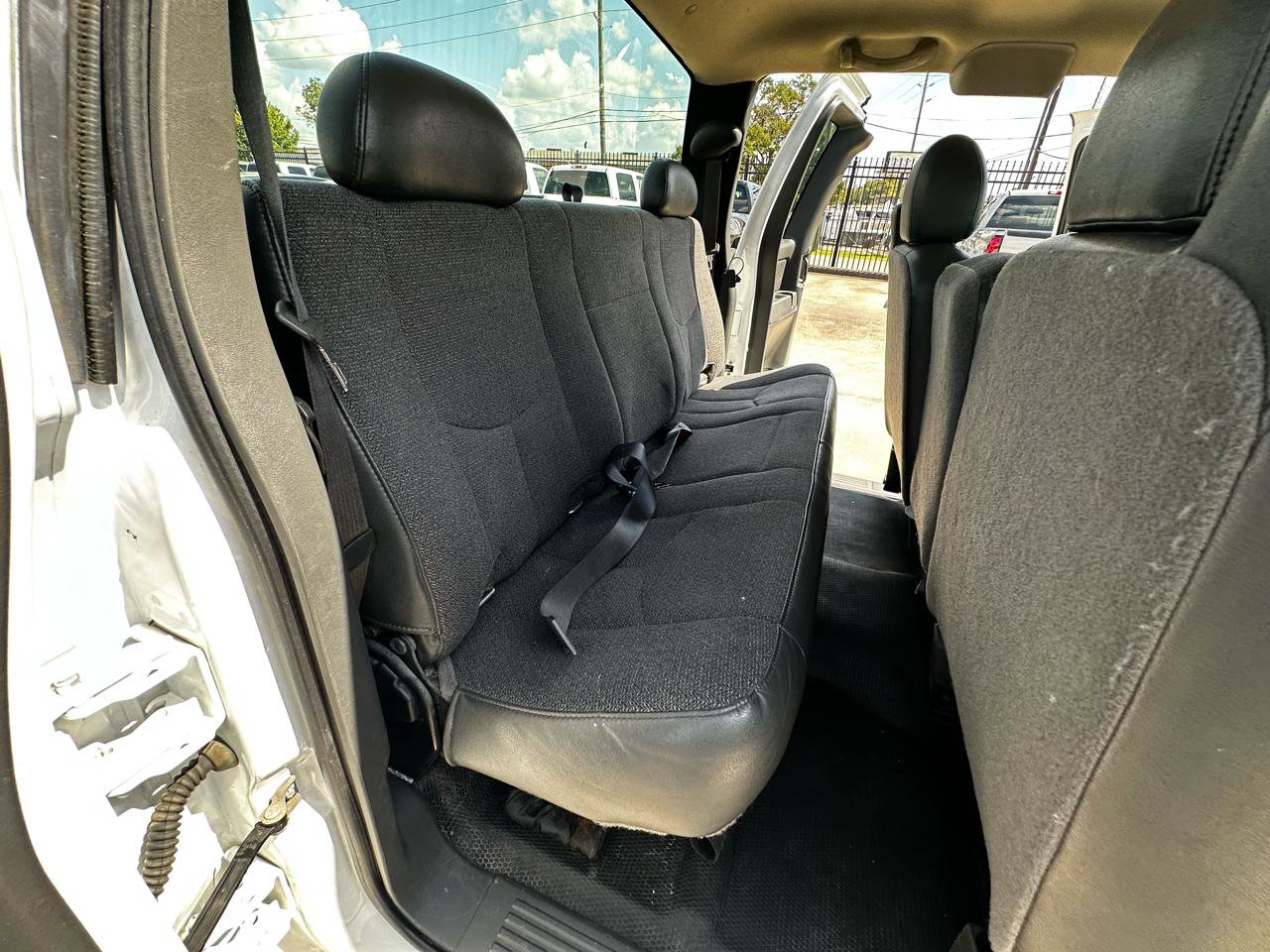 Used 2005 Chevrolet Silverado 1500 W/T RWD image 36