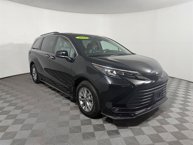 Certified 2026 Toyota Sienna XLE AWD/4WD image 3