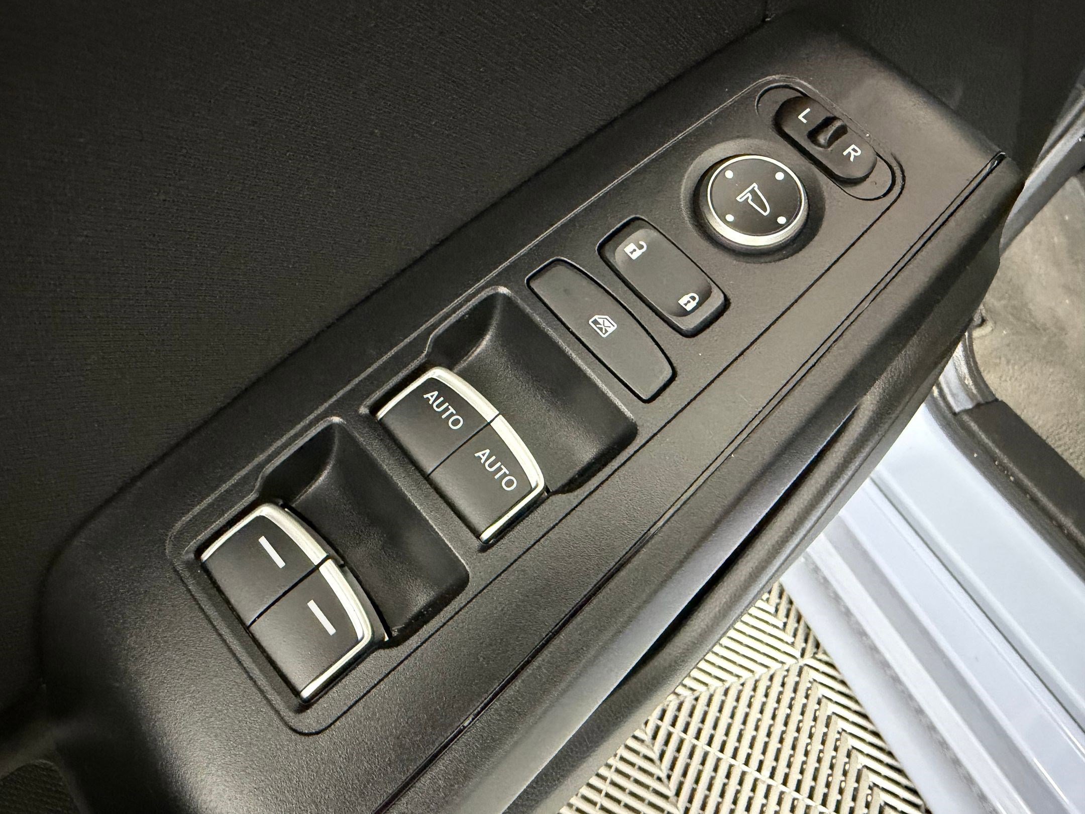 Used 2024 Honda Civic Sport image 10